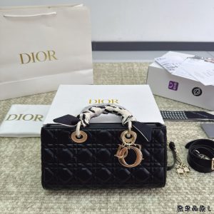 Replica della borsa Dior