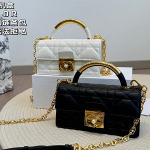 Replica della borsa Dior