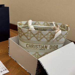 Replica della borsa Dior