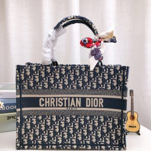 Replica della borsa Dior