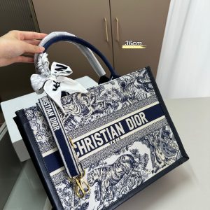 Replica della borsa Dior