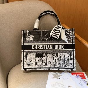 Replica della borsa Dior