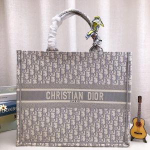 Replica della borsa Dior