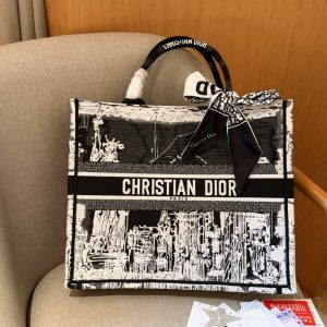 Replica della borsa Dior