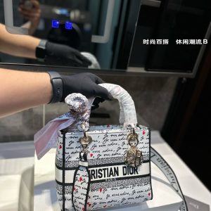 Replica della borsa Dior